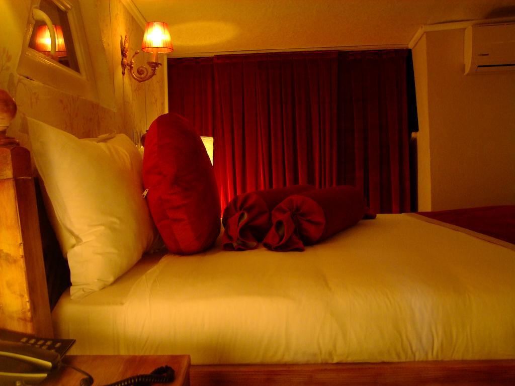 Hotel Ishakpasa Konagi Istanbul Room photo